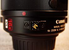 The 16x Manual Servo lens macro button