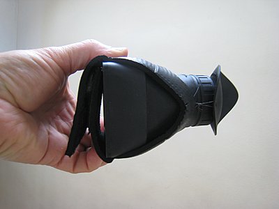 can I tighten viewfinder so it holds Hoodman Loupe?-1.-loupe.jpg