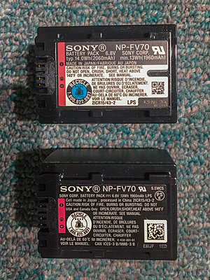 Sony CX900 with extras-cx900-batteries.jpg