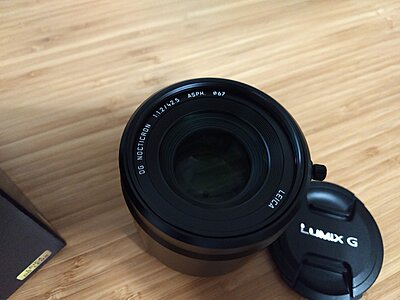 Panasonic Leica DG Nocticron 42.5mm f1.2 MINT/ PRISTINE CONDITION!-leica-top-view.jpg