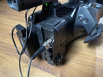 Sony PXW-Z280 - includes extras-img-2515.jpg