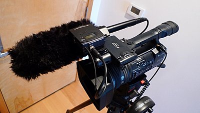 Initial thoughts on the Sony HDR-AX2000 from a newby-ax2000_rig.jpg