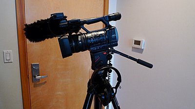 Initial thoughts on the Sony HDR-AX2000 from a newby-ax2000_rig_3.jpg