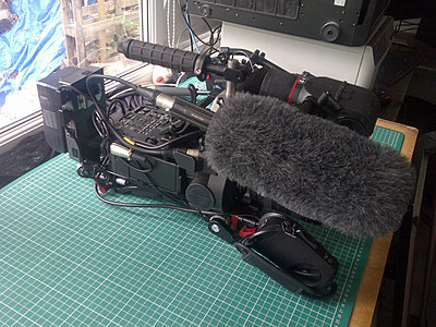 Rigging an FS700 for day to day use- my solution-img-20130814-00596.jpg