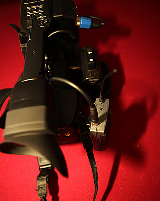 Ex1 mod added cold shoe for wireless mic-5.jpg