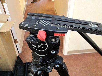 Diffculty attaching plate to Sachtler FSB-4-photo.jpg