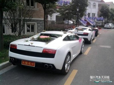 Parade of cars at Chinese Wedding-lambo.bmp